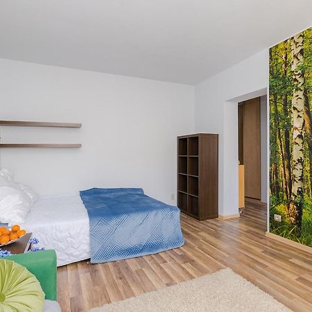 Stay With Friends In Varsovia Exterior foto