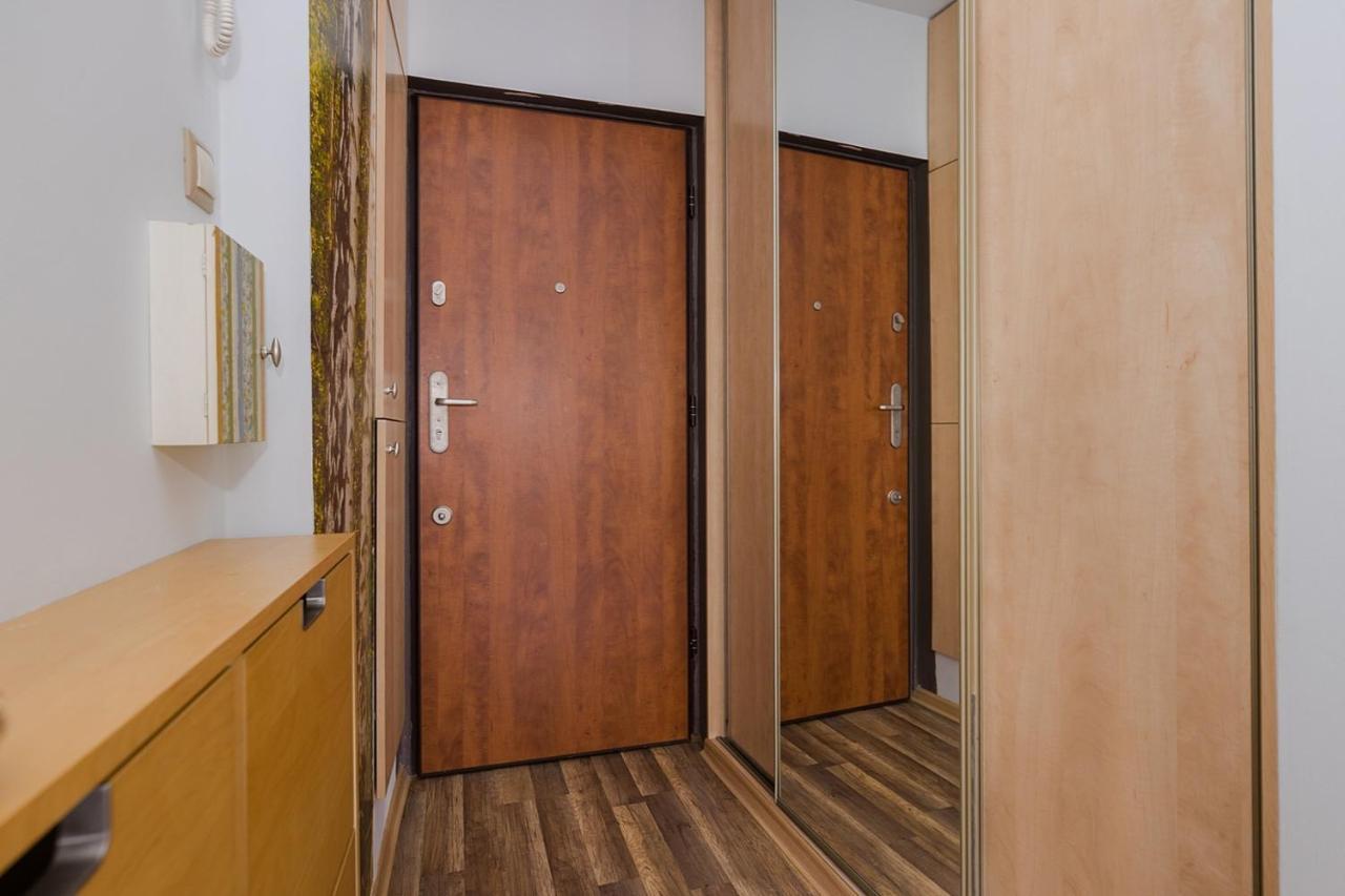 Stay With Friends In Varsovia Exterior foto